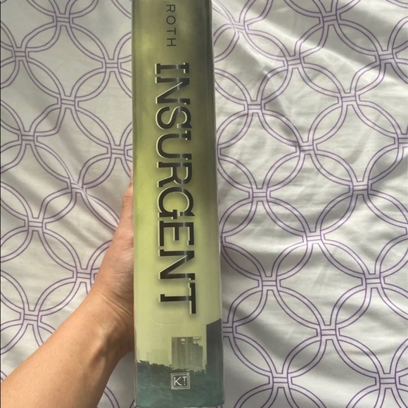 Veronica Roth Book Bundle - Picture 4 of 12